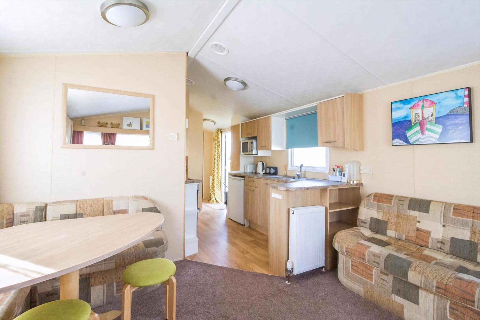 Campsite 4 Berth Caravan For Hire At Sunkist Near Skegness Ref 42084s